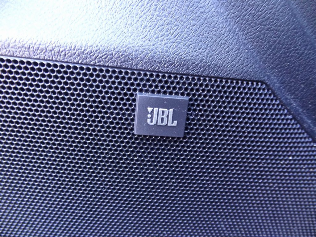 Used 2018 Toyota Avalon Limited image 14