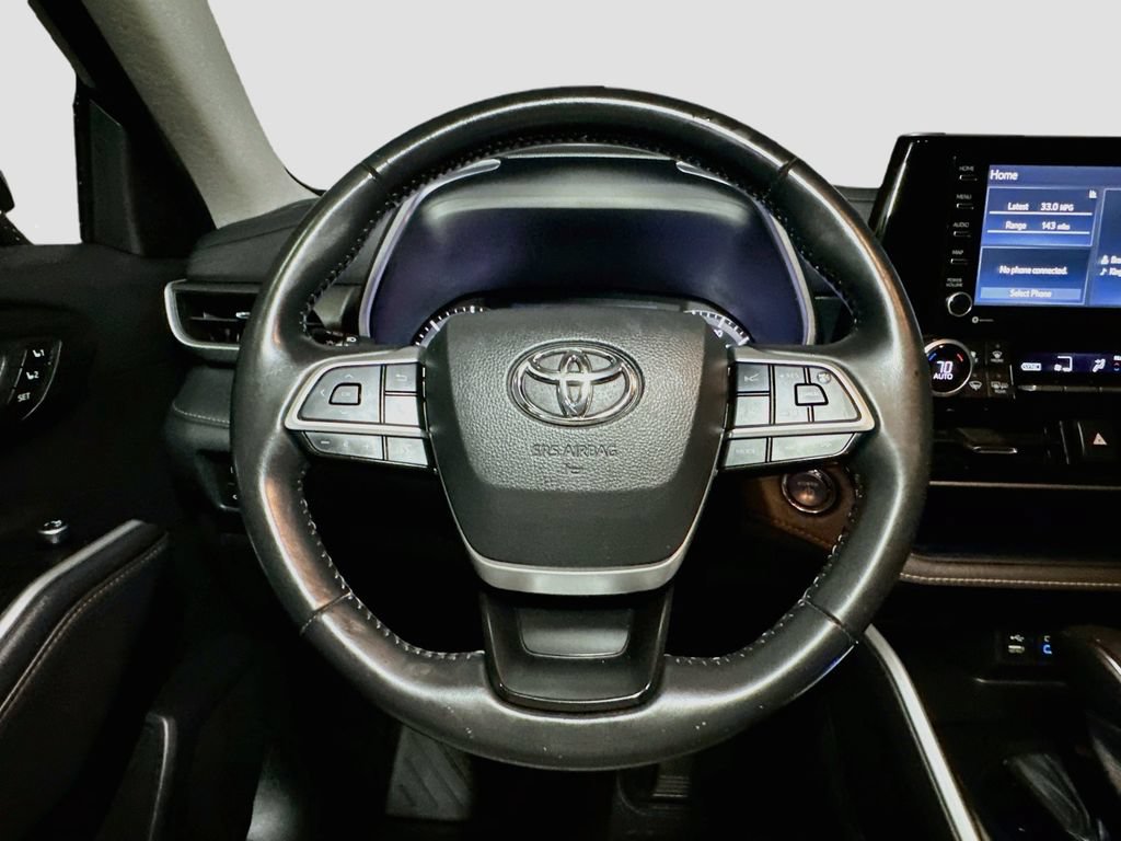Used 2022 Toyota Highlander Bronze Edition AWD/4WD image 12