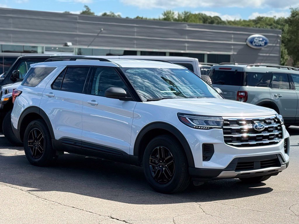 Certified 2026 Ford Explorer Active AWD/4WD image 29
