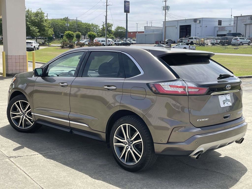 Certified 2019 Ford Edge Titanium w/ Equipment Group 301A image 3