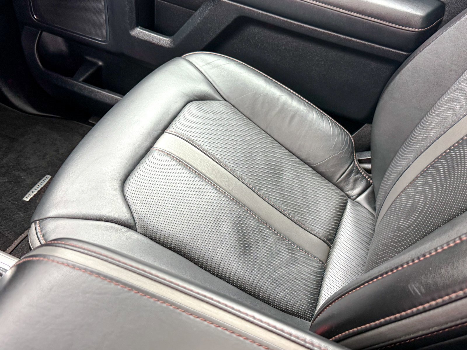 Certified 2020 Ford F250 Platinum w/ FX4 Off-Road Package image 35