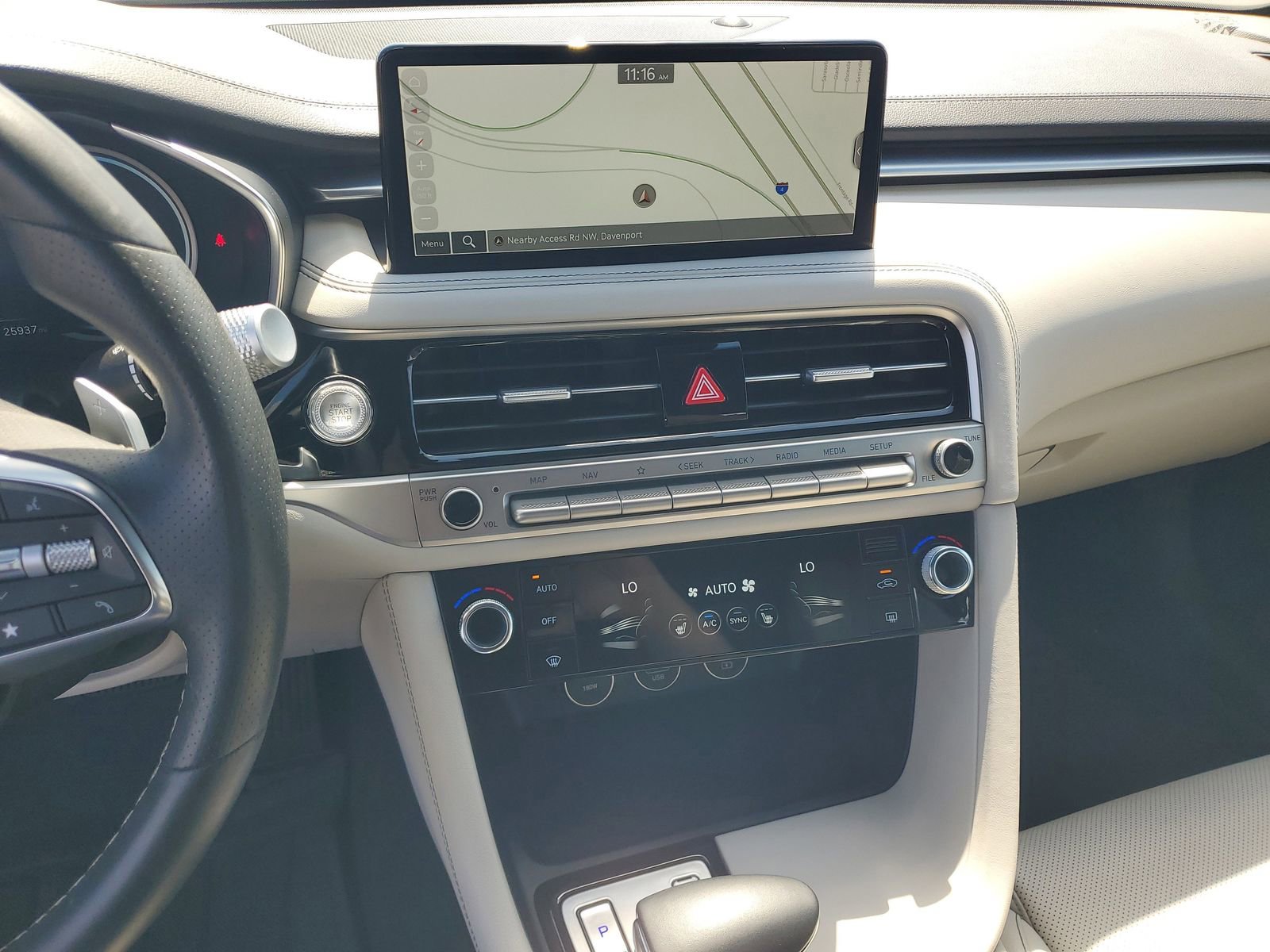 Used 2025 Genesis G70 2.5T RWD image 22