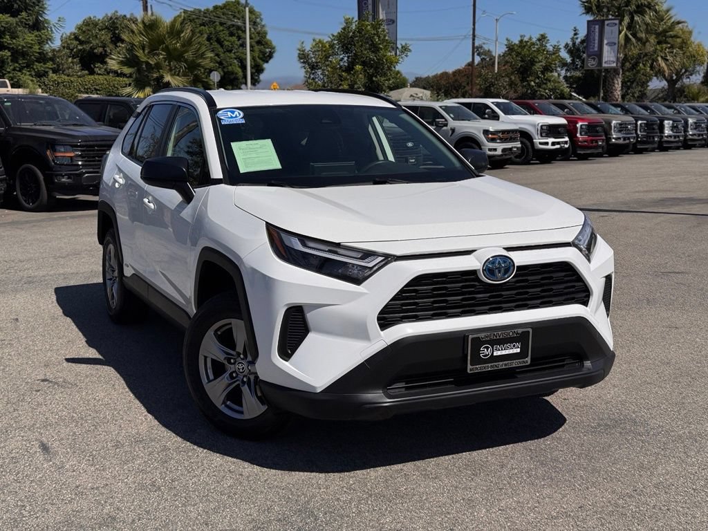 Used 2023 Toyota RAV4 LE AWD/4WD image 2
