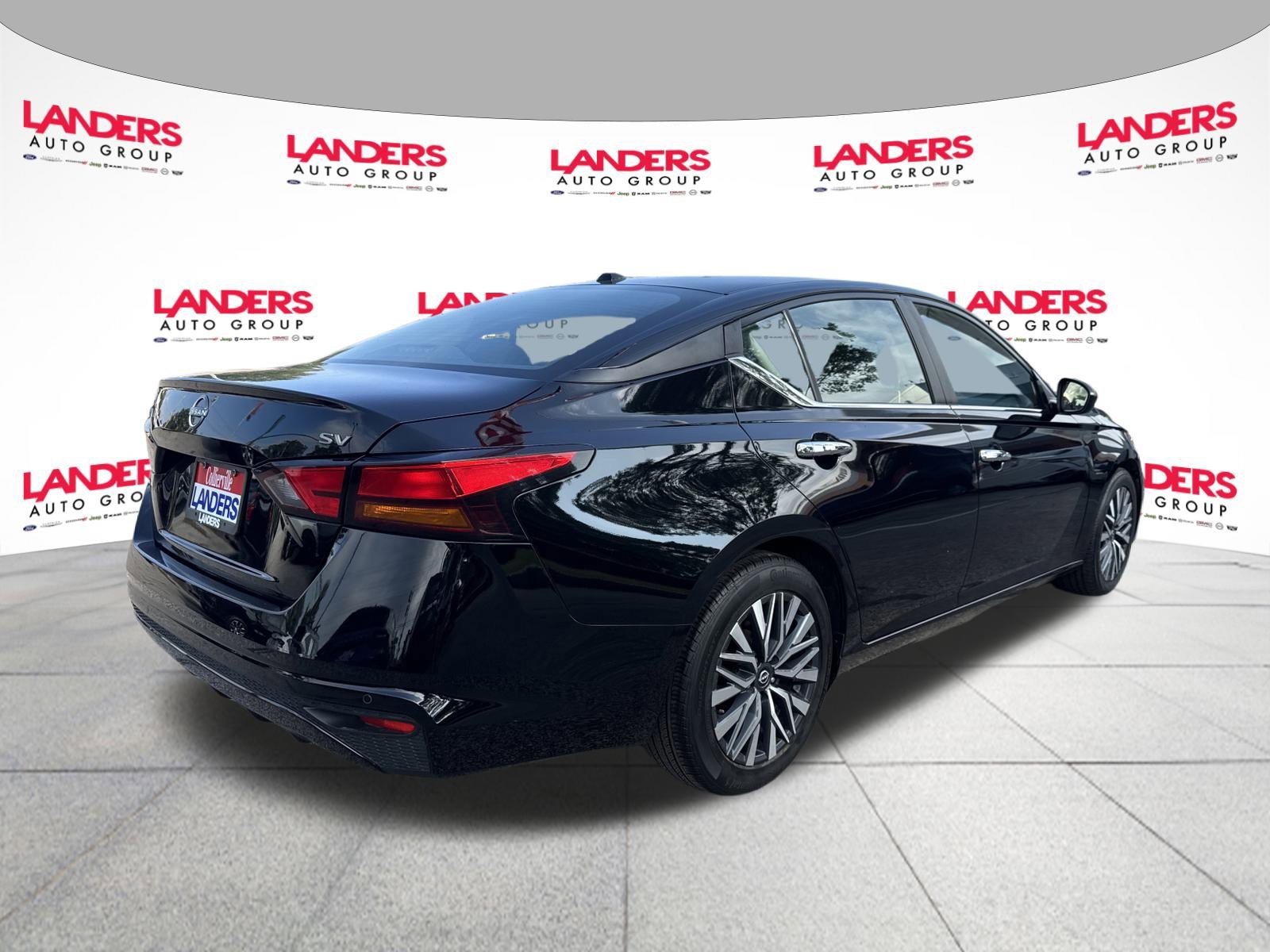 Used 2024 Nissan Altima 2.5 SV image 5