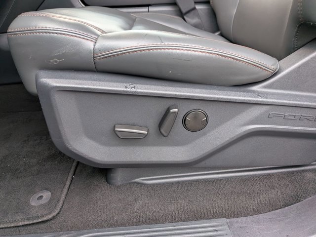 Certified 2025 Ford Expedition Active image 16