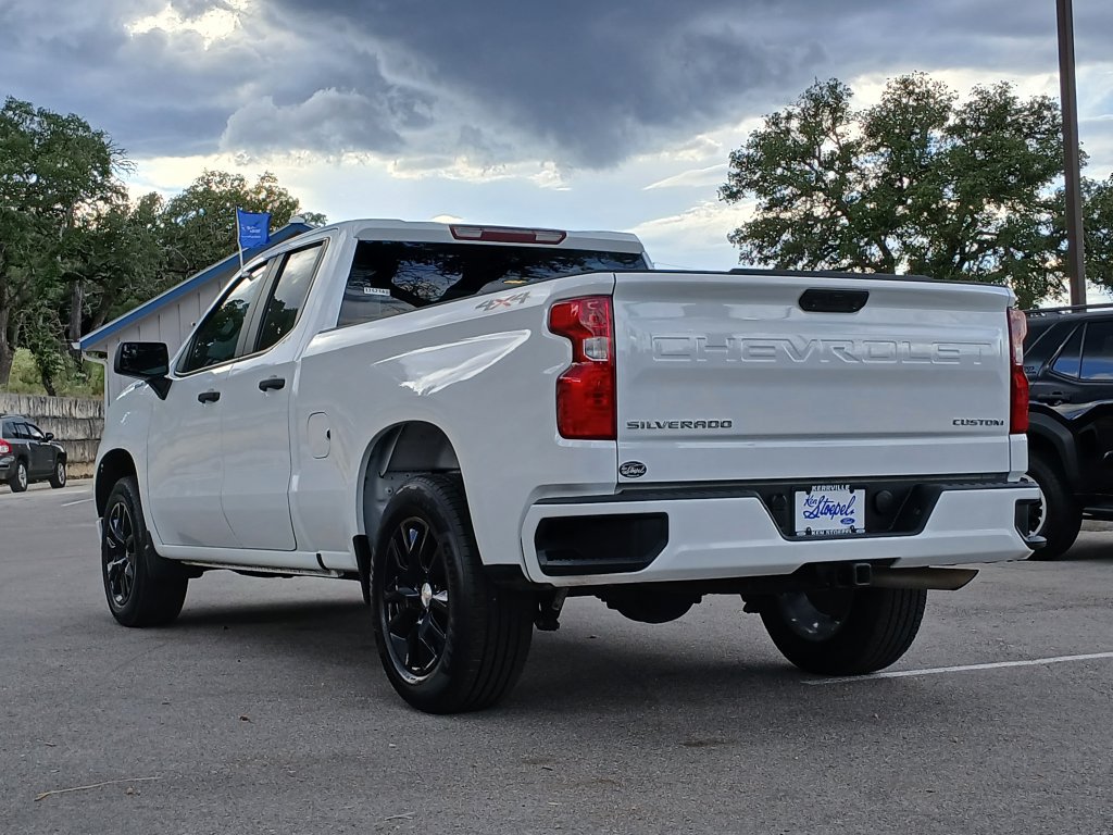 Used 2024 Chevrolet Silverado 1500 Custom AWD/4WD image 5