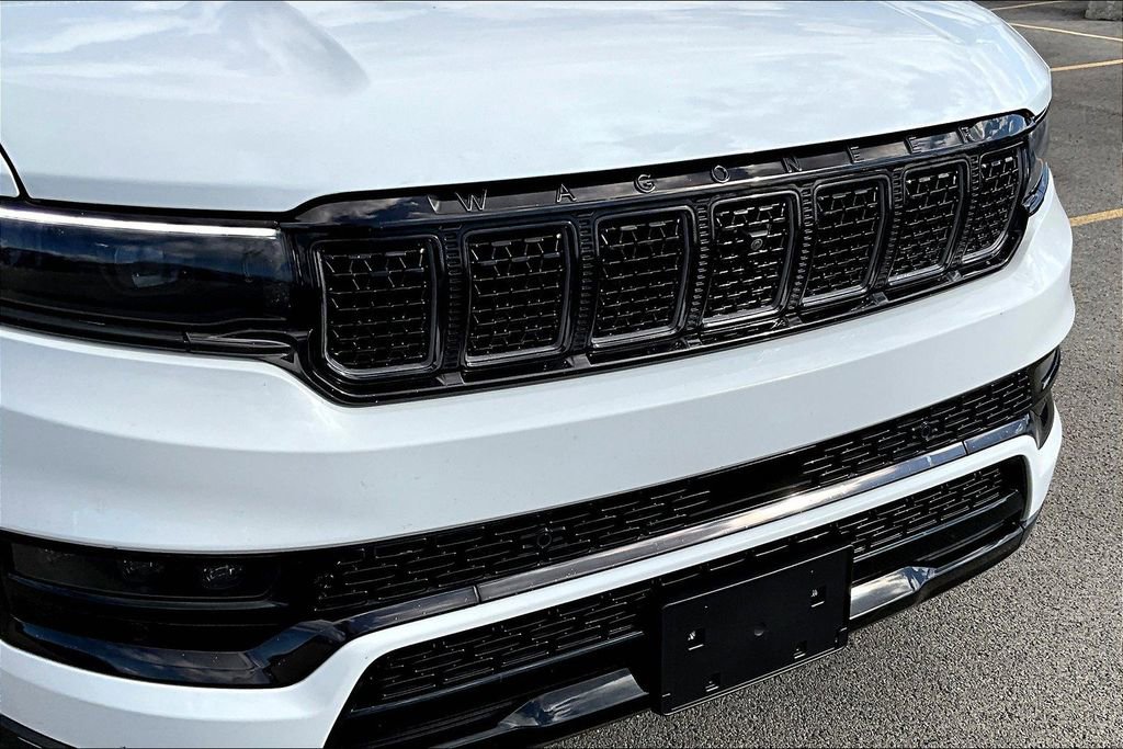 Used 2024 Jeep Grand Wagoneer L Series II w/ Quick Order Packagew 28T image 30