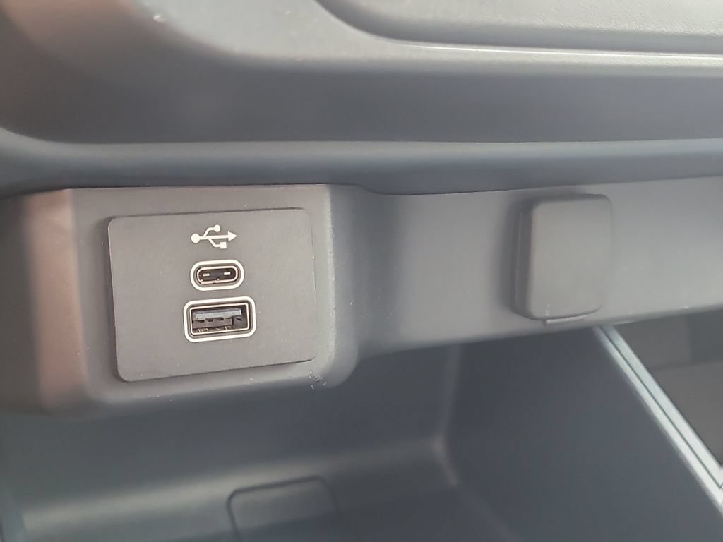 Certified 2026 Ford Maverick XL FWD image 22