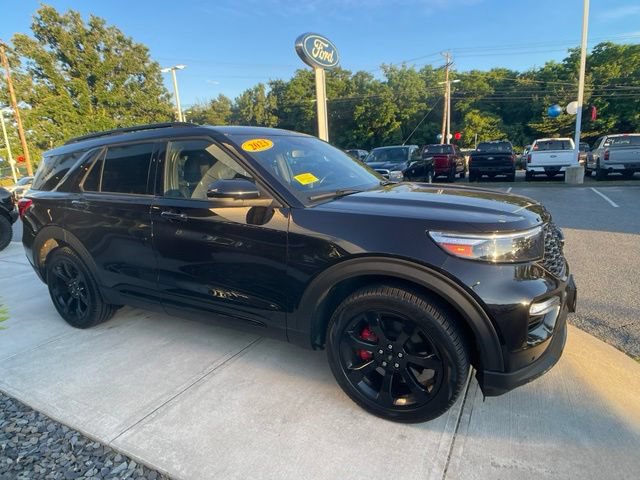 Certified 2023 Ford Explorer ST w/ Equipment Group 401A AWD/4WD image 9