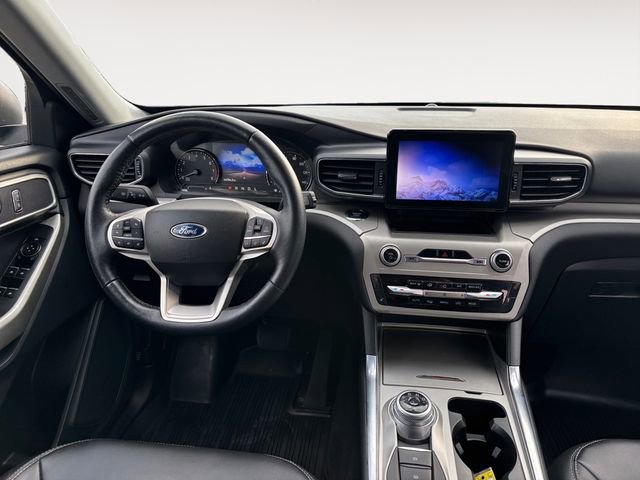 Certified 2022 Ford Explorer XLT w/ Equipment Group 202A AWD/4WD image 12