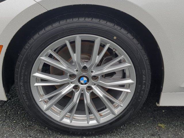 Used 2024 BMW 330i Sedan RWD image 11