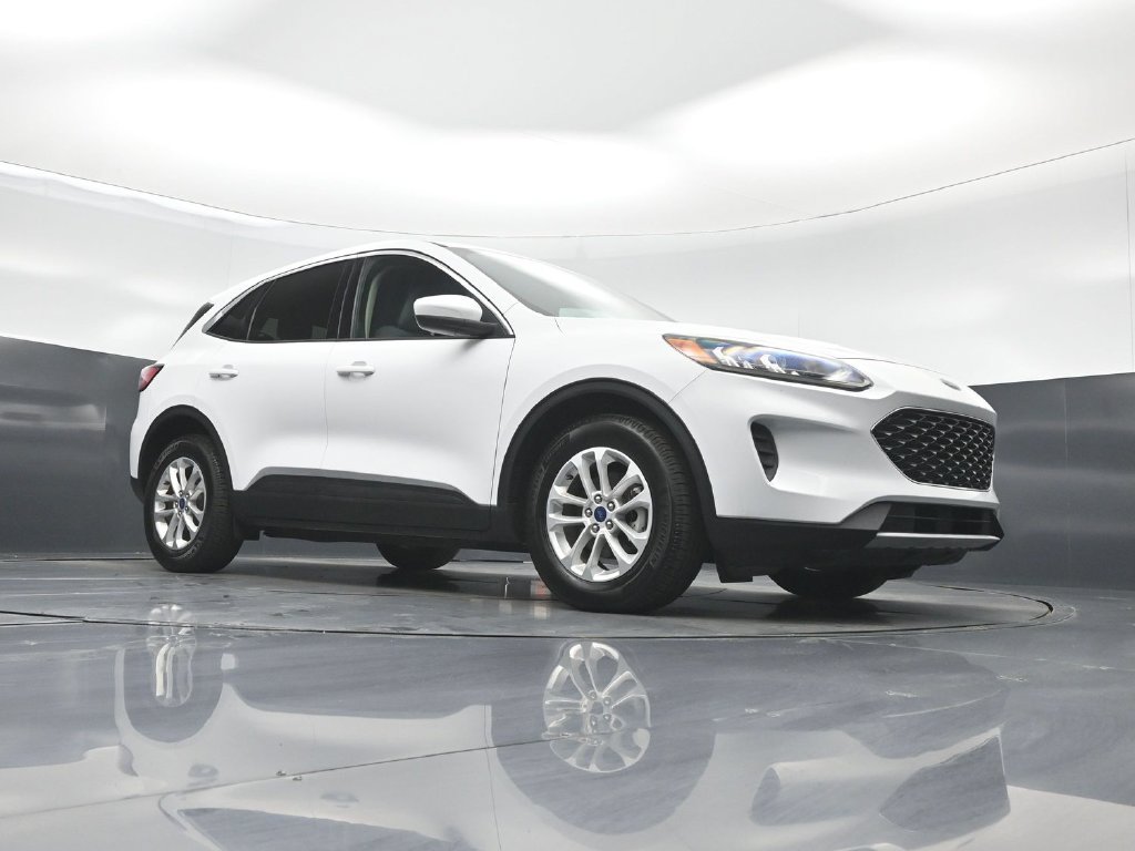 Certified 2020 Ford Escape SE FWD image 4