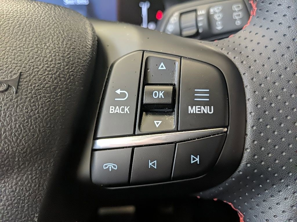 Certified 2024 Ford Escape ST-Line w/ Tech Pack #1 image 17