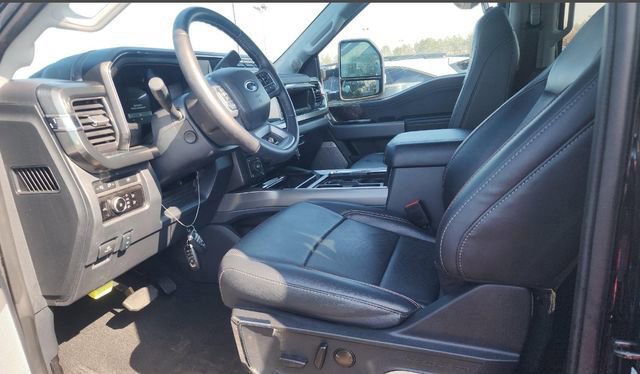 Certified 2024 Ford F250 Lariat w/ Black Appearance Package image 5