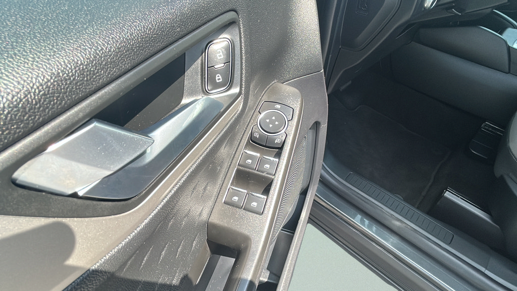 Certified 2020 Ford Escape SE AWD/4WD image 23
