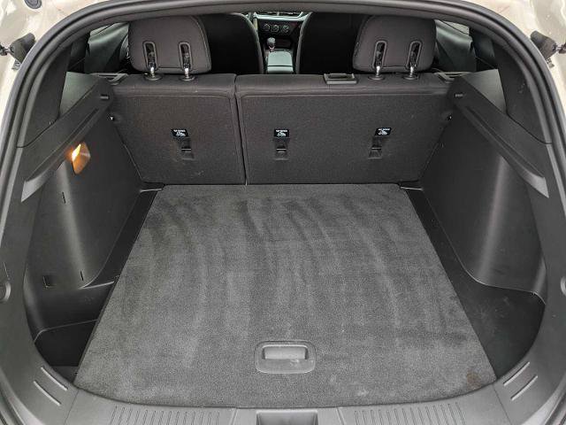 Used 2026 Chevrolet Trax RS w/ Sunroof Package FWD image 28