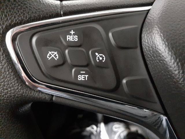 Used 2018 Chevrolet Cruze LT w/ Convenience Package FWD image 19