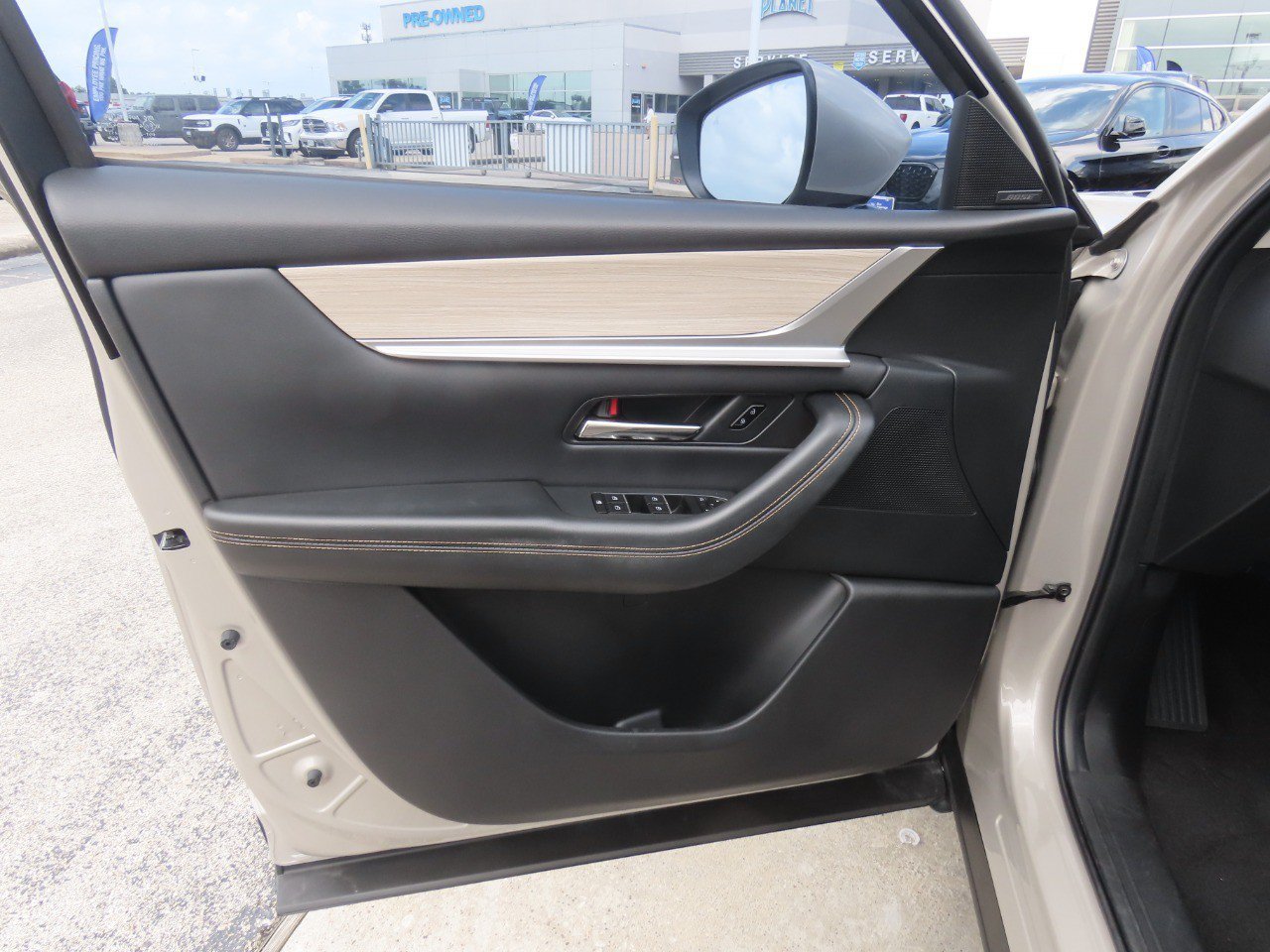Used 2024 MAZDA CX-90 Plug-In Hybrid w/ Premium Pkg AWD/4WD image 25