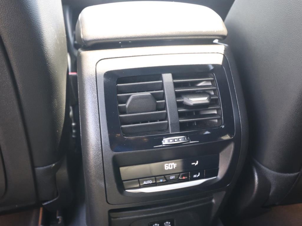 Used 2023 BMW X4 xDrive30i w/ M Sport Package AWD/4WD image 15