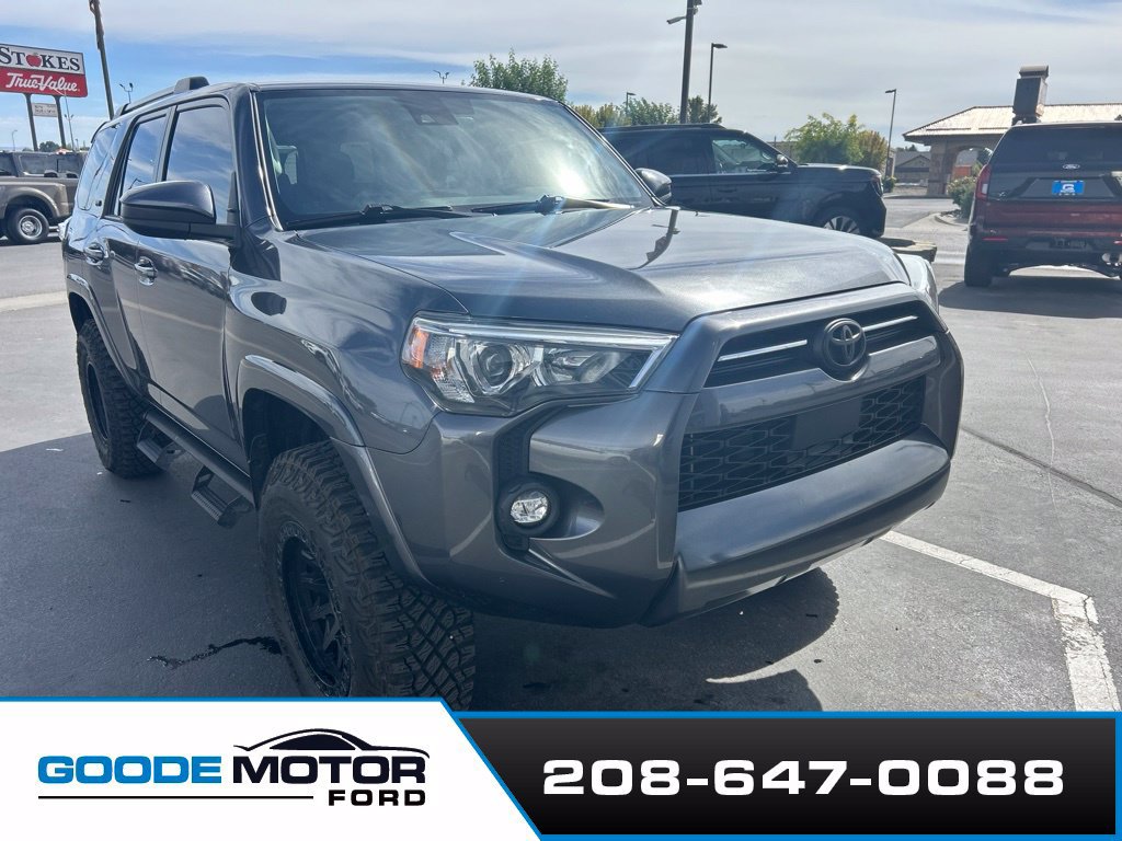 Used 2023 Toyota 4Runner SR5 AWD/4WD image 29