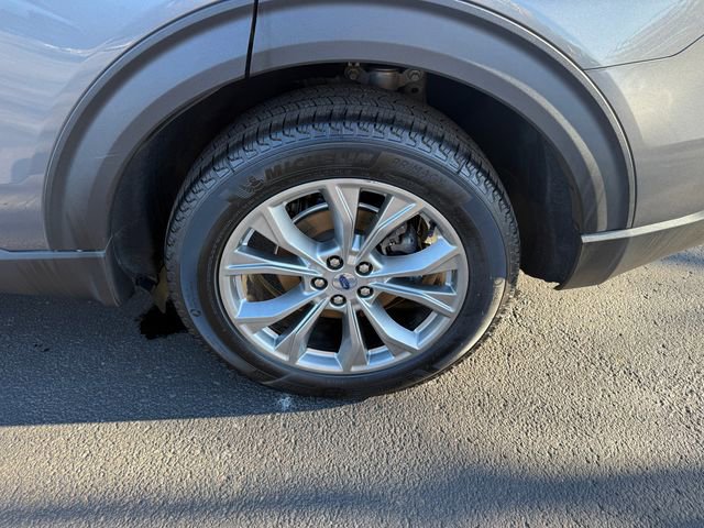 Certified 2022 Ford Explorer XLT w/ Equipment Group 202A image 23