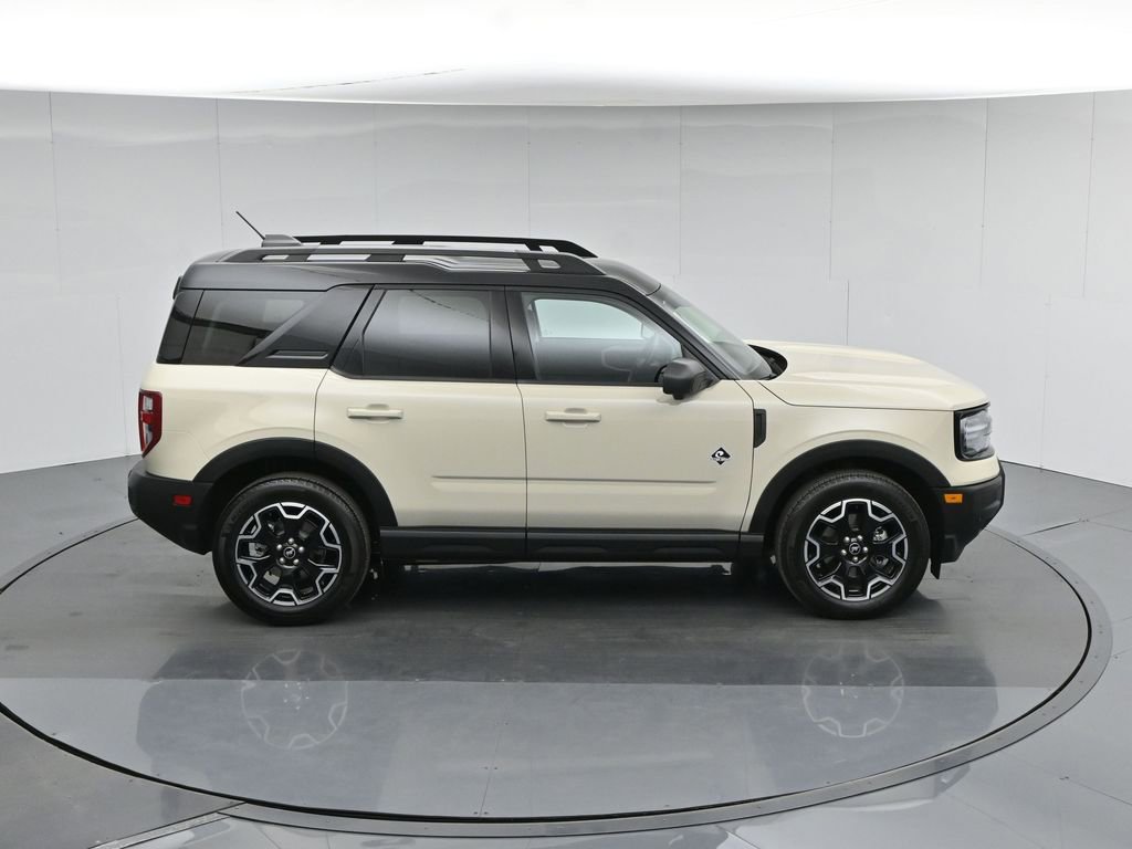 Certified 2025 Ford Bronco Sport Outer Banks w/ Outer Banks Tech Package+ AWD/4WD image 41