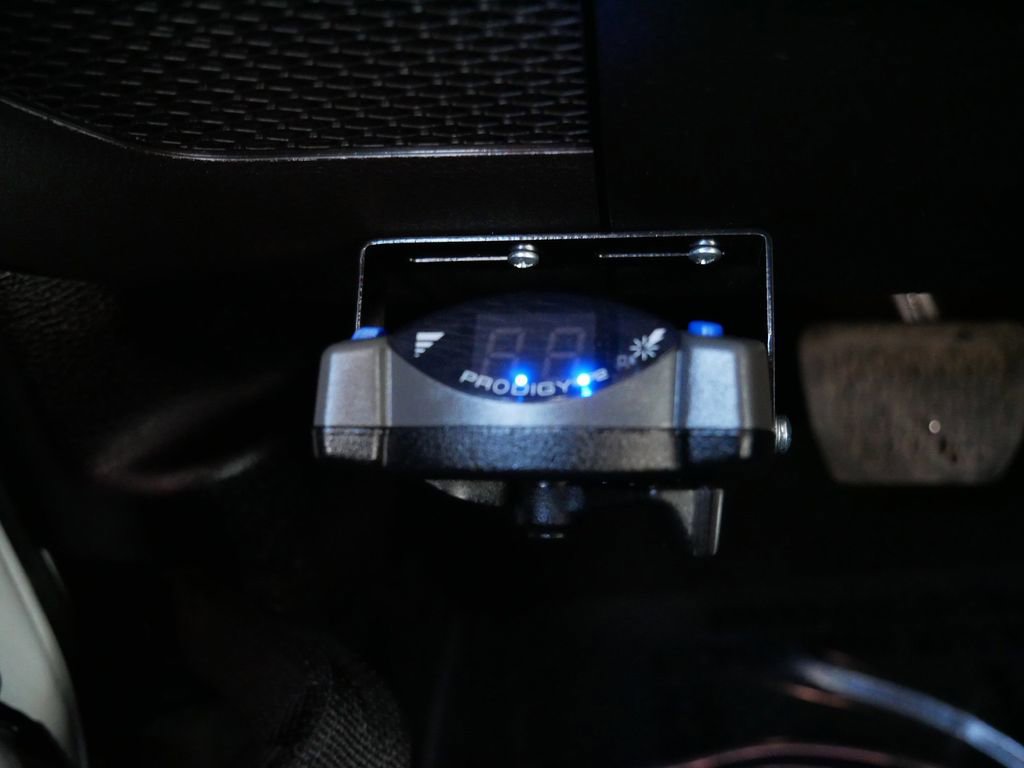 Used 2018 Jeep Wrangler Unlimited Sahara image 18