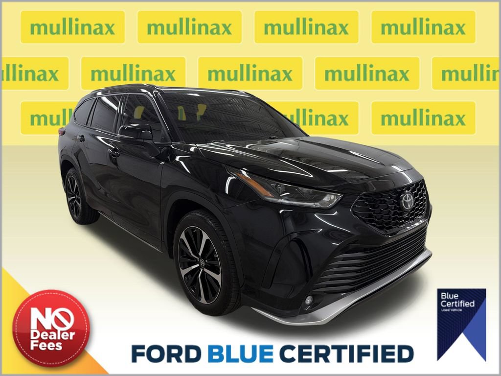 Used 2022 Toyota Highlander XSE