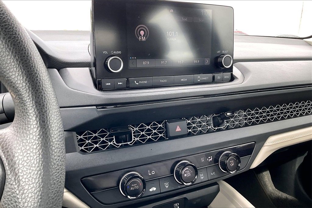 Used 2023 Honda Accord LX image 26