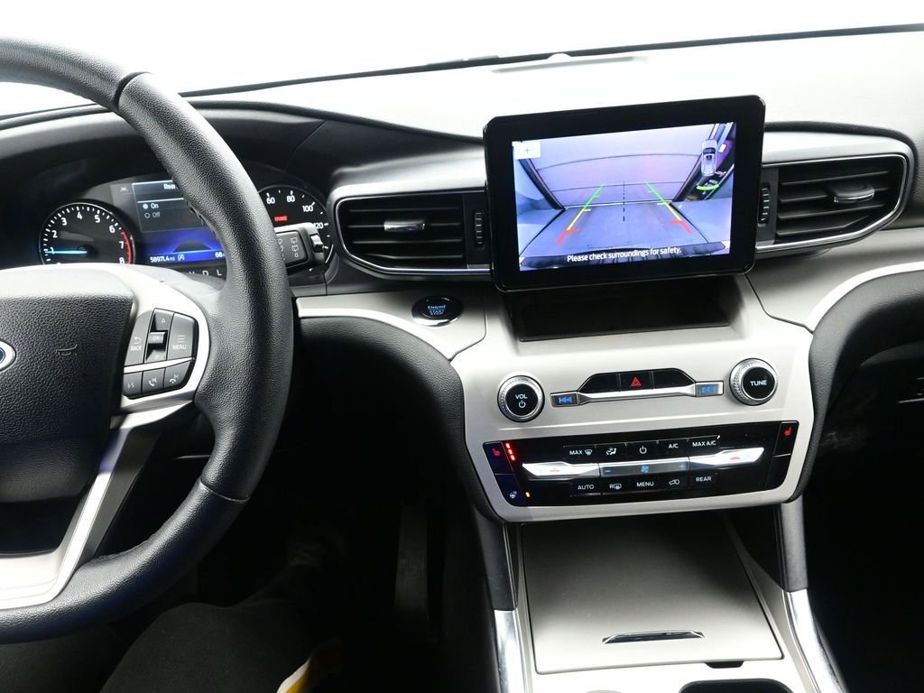 Certified 2024 Ford Explorer XLT w/ Equipment Group 202A image 21