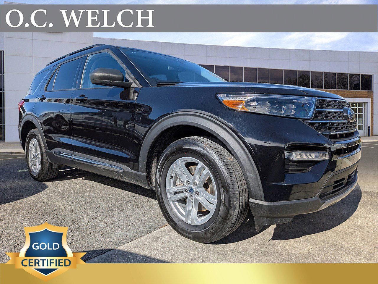 Certified 2023 Ford Explorer XLT w/ Equipment Group 202A image 7