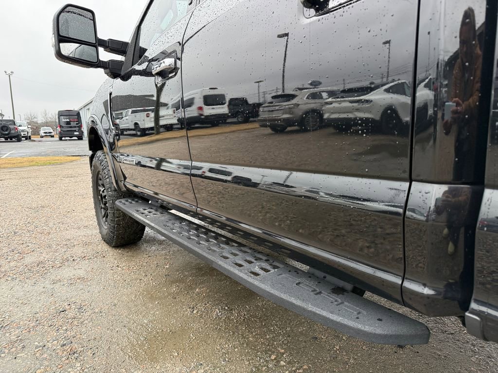 Certified 2022 Ford F350 Platinum w/ Tremor Off-Road Package image 25