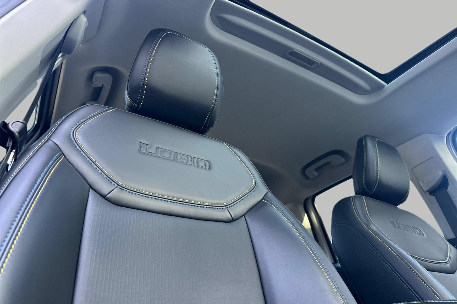 Certified 2025 Ford Maverick Lobo AWD/4WD image 15