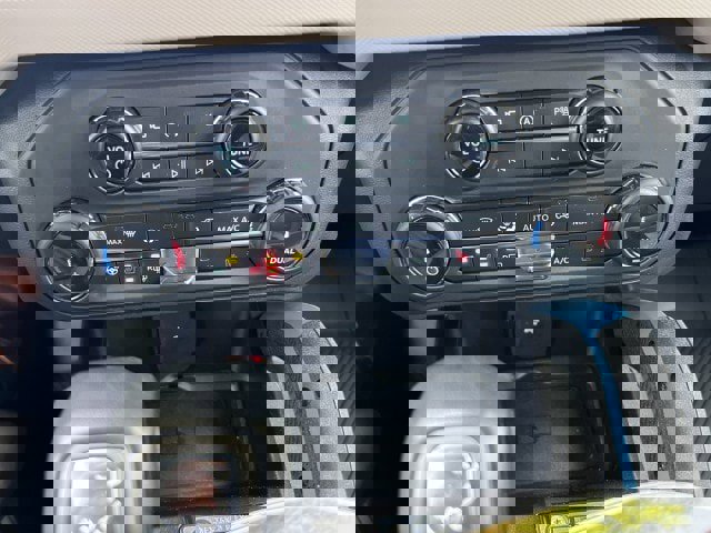 Certified 2022 Ford Bronco Wildtrak image 17