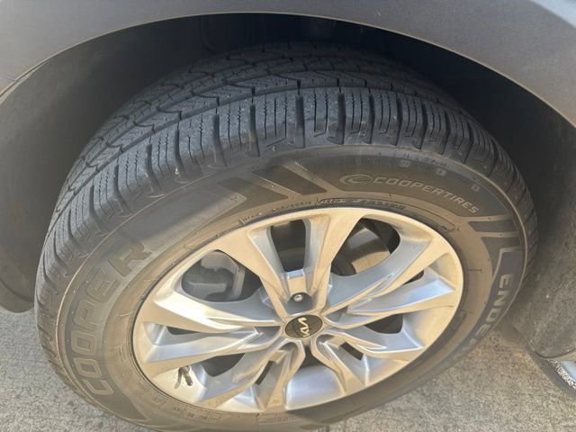 Used 2022 Kia Telluride LX AWD/4WD image 5