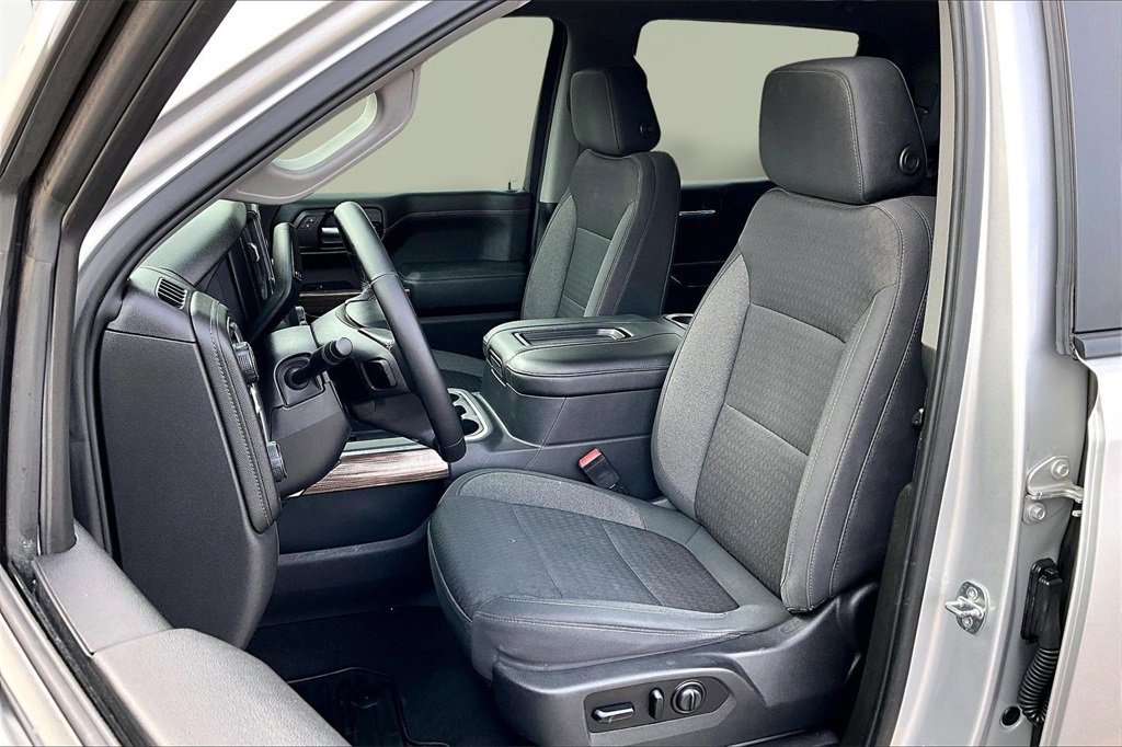 Used 2020 Chevrolet Silverado 1500 RST w/ Texas Edition image 26