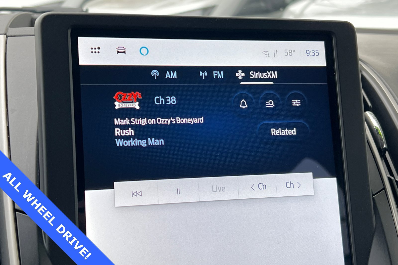 Certified 2022 Ford Edge SE w/ Black Appearance Package image 19