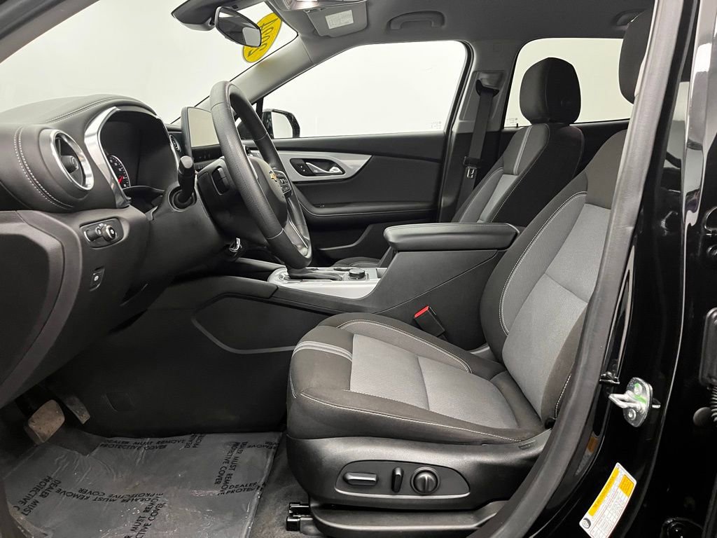 Used 2024 Chevrolet Blazer LT image 18