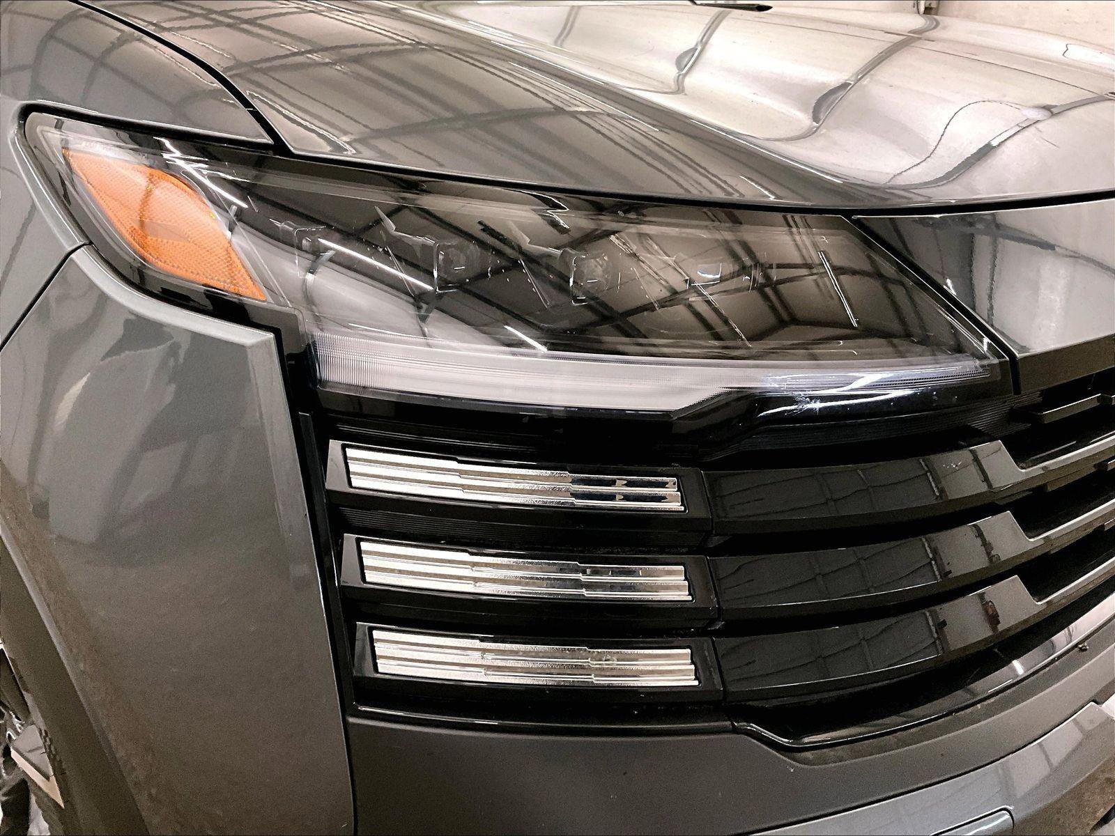 Used 2025 Nissan Kicks SV image 27