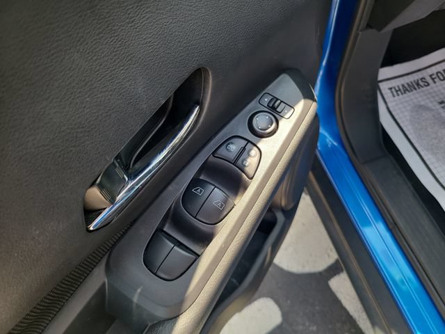 Used 2022 Nissan Kicks SV FWD image 11