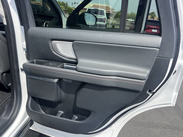 Certified 2025 Ford Expedition Active image 24