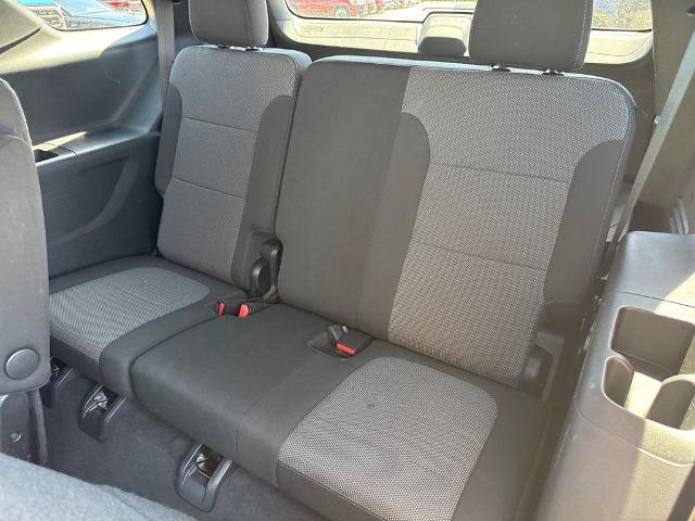 Used 2022 Chevrolet Traverse LT FWD image 10