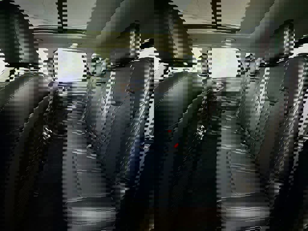 Used 2022 Kia Sorento S w/ Panoramic Sunroof Package image 17