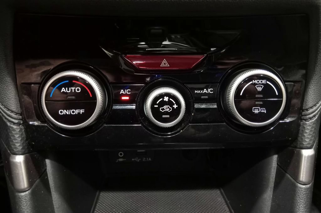 Used 2022 Subaru Forester Premium AWD/4WD image 22