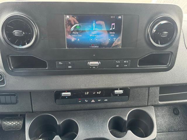 Used 2023 Mercedes-Benz Sprinter 2500 image 18