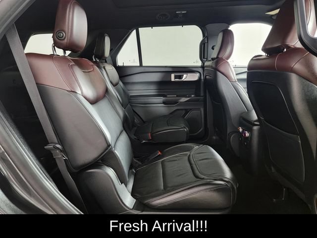 Certified 2020 Ford Explorer Platinum w/ Premium Technology Package AWD/4WD image 17