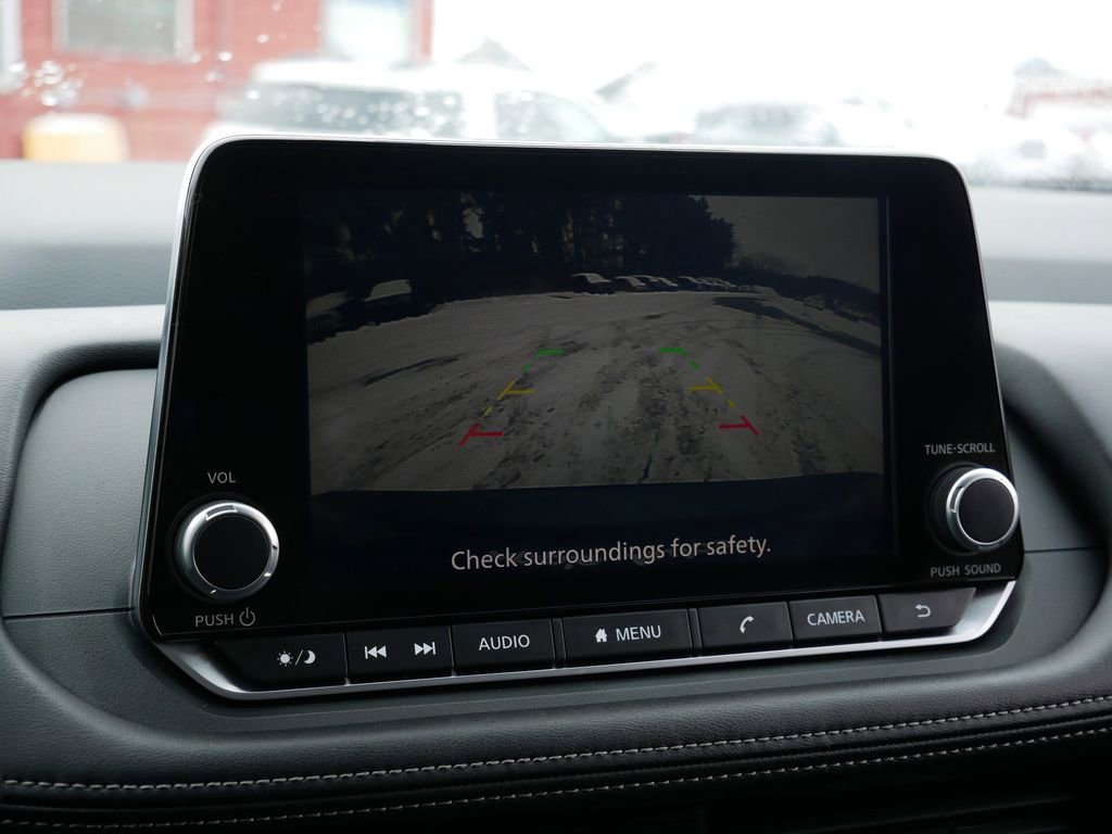 Used 2025 Nissan Rogue SV image 29