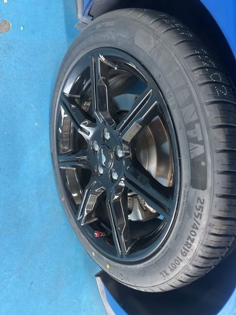 Certified 2017 Ford Mustang Premium w/ Ecoboost Performance Package image 4