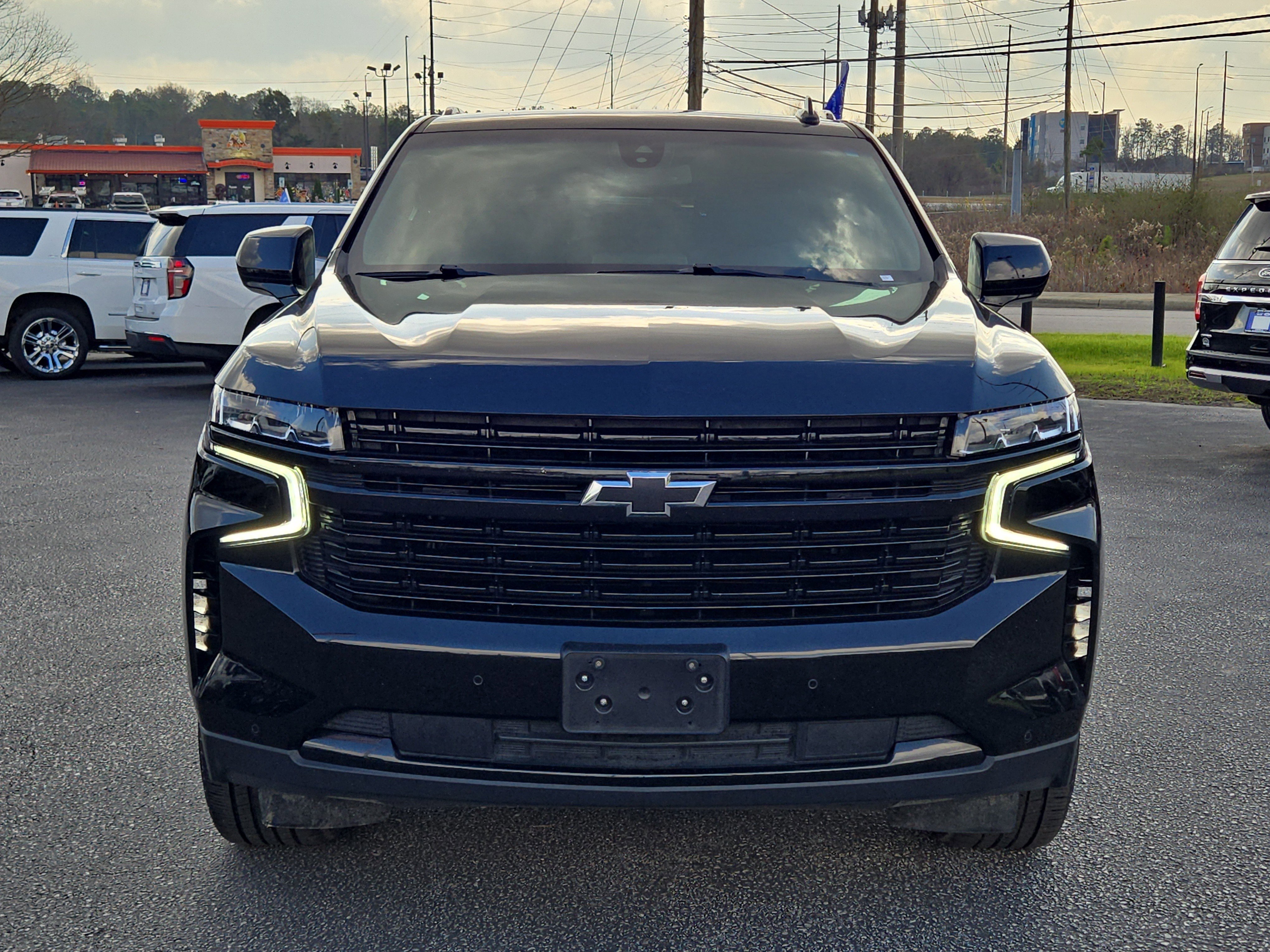 Used 2024 Chevrolet Suburban RST image 11