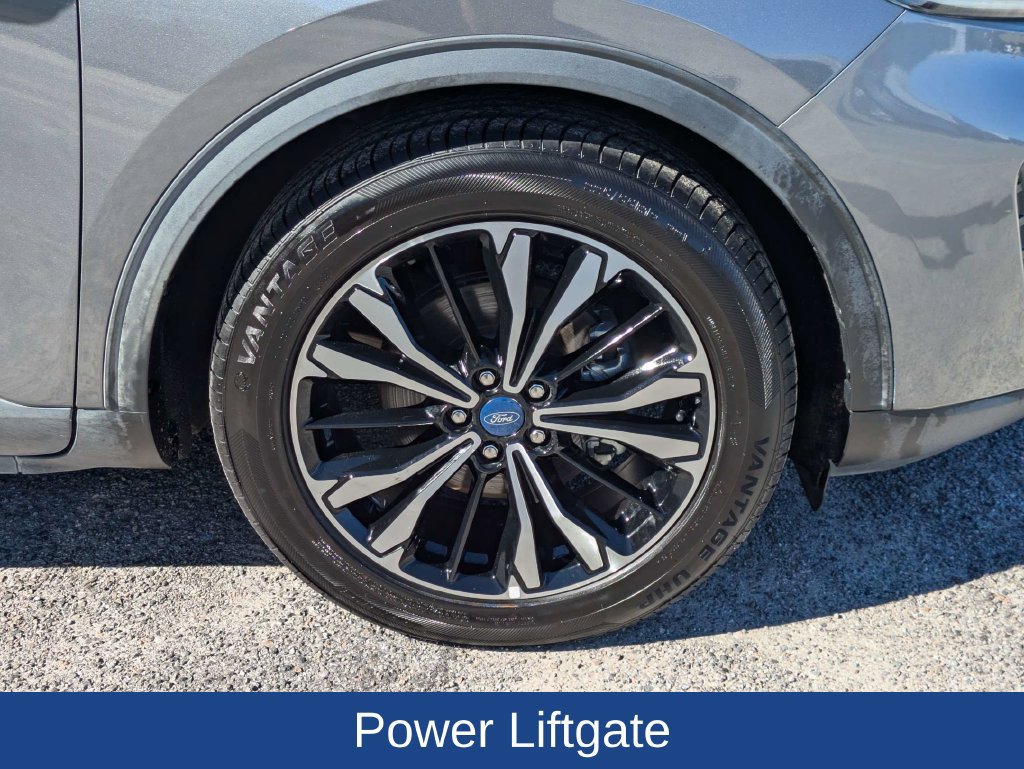 Certified 2021 Ford Escape SE w/ SE Sport Appearance Package FWD image 11